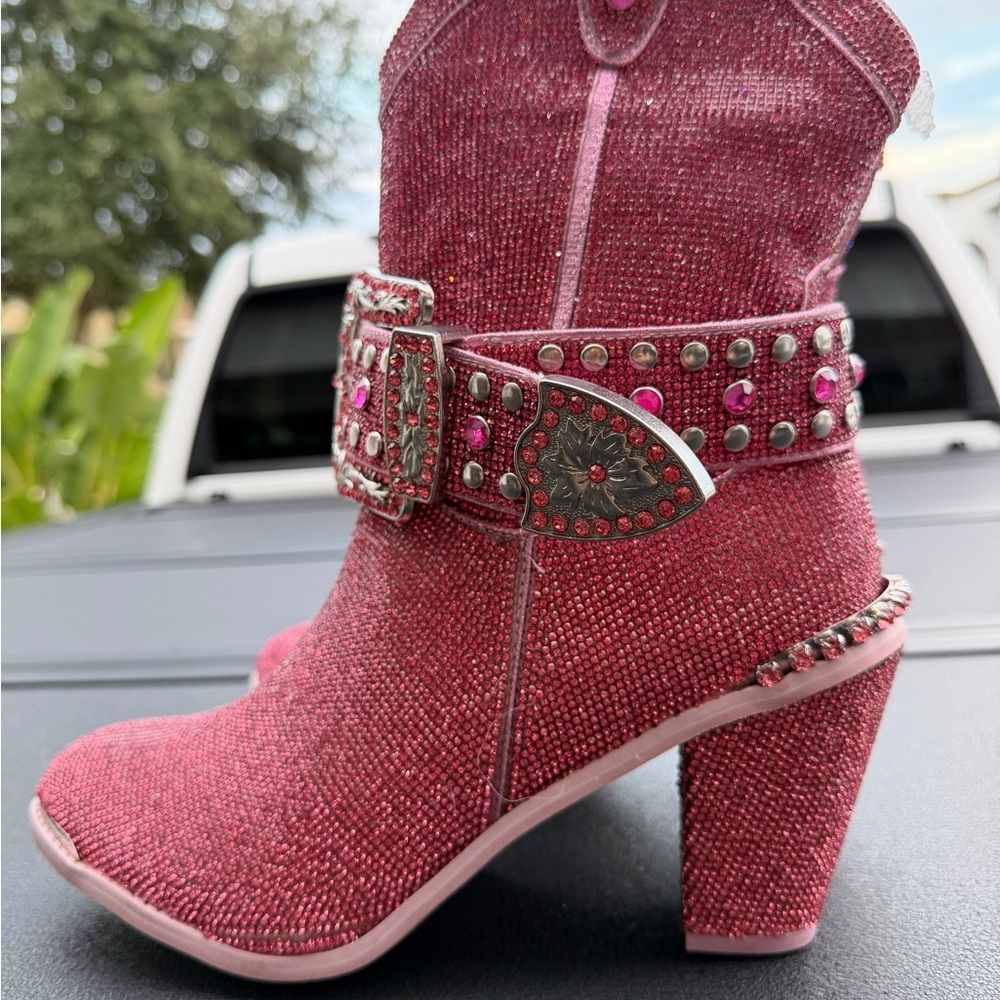 Pink Crystal-Embellished Women's Western Bootie